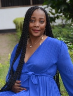 Laurène's profile, a single 37-year-old a woman in Abam