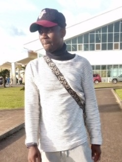 Romaric's profile, a single 27-year-old a man in Aboué