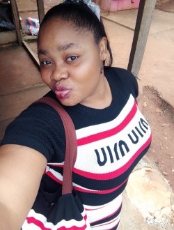 Nicole's profile, a single 28-year-old a woman in Yaoundé