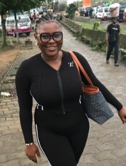 Ameda's profile, a single 22-year-old a woman in Douala