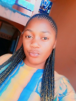 Agnès's profile, a single 24-year-old a woman in Yaoundé