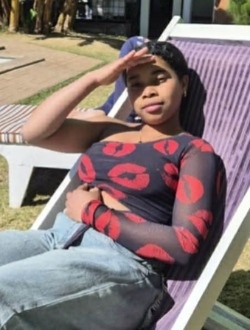Angelah's profile, a single 18-year-old a woman in Antananarivo
