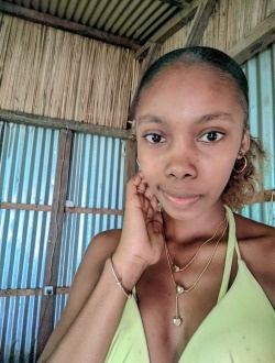 Andra's profile, a single 20-year-old a woman in Antalaha