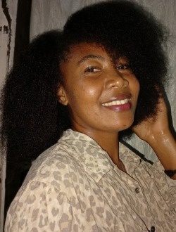 Vivionah's profile, a single 29-year-old a woman in Antalaha