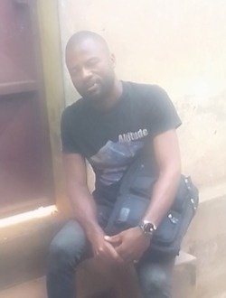 Arnord's profile, a single 36-year-old a man in Douala