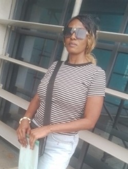 Lauria's profile, a single 45-year-old a woman in Abaga