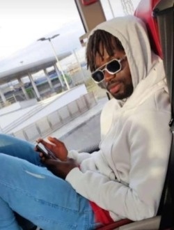 Paul's profile, a single 29-year-old a man in Milan Belfiore