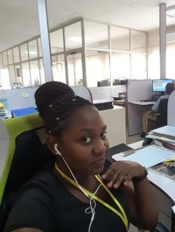 Julie's profile, a single 37-year-old a woman in Yaoundé