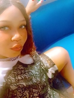 Yolande's profile, a single 35-year-old a woman in Bata