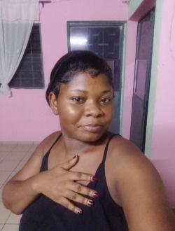 Rosy Brenda's profile, a single 26-year-old a woman in Douala