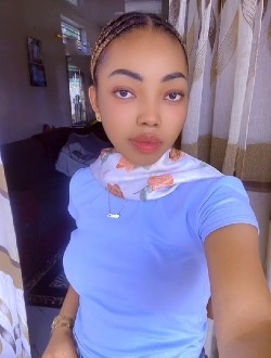 Jokébed's profile, a single 22-year-old a woman in Kinshasa Nongo