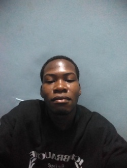 Junior's profile, a single 20-year-old a man in Lomé
