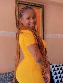 Stella's profile, a single 28-year-old a woman in Rabat
