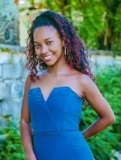 Nirina's profile, a single 26-year-old a woman in Toamasina