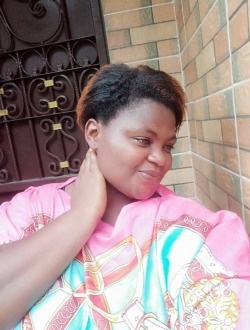 Michelle's profile, a single 34-year-old a woman in Douala