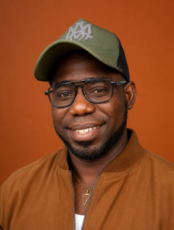 Ro's profile, a single 32-year-old a man in Libreville
