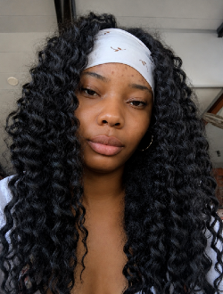 Firlyne's profile, a single 22-year-old a woman in Libreville