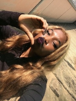 Sabine's profile, a single 19-year-old a woman in Yaoundé