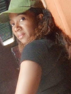 Paris's profile, a single 38-year-old a woman in 67 Ha