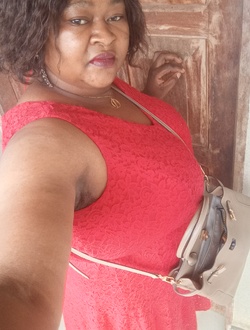 Anne's profile, a single 40-year-old a woman in Ébolowa