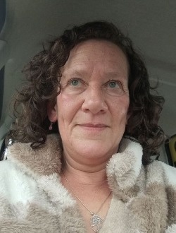 Emmanuelle's profile, a single 57-year-old a woman in Quaregnon