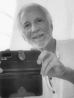 Amédée's profile, a single 75-year-old a man in Tournus