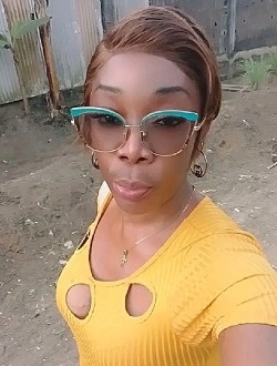 Nadege's profile, a single 37-year-old a woman in Douala