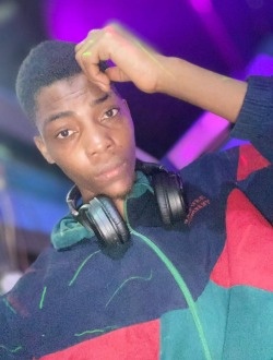 Yvan's profile, a single 29-year-old a man in Douala