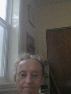 Charles's profile, a single 61-year-old a man in Montréal