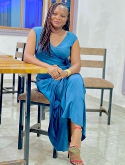 Angeline's profile, a single 38-year-old a woman in Conakry
