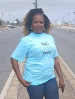 Estelle's profile, a single 39-year-old a woman in Abomey-Calavi