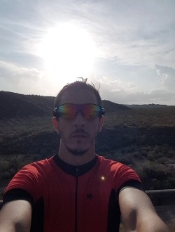 Perfil de Miguel, un hombre soltero(a) de 41 años en Almería