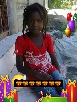 Farsoiti's profile, a single 18-year-old a woman in Fomboni