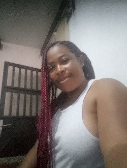 Géraldine's profile, a single 32-year-old a woman in Abang I