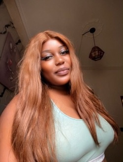 Anne's profile, a single 28-year-old a woman in Douala