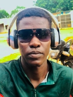 Maman Roufaye's profile, a single 26-year-old a man in Niamey (Commune IV)