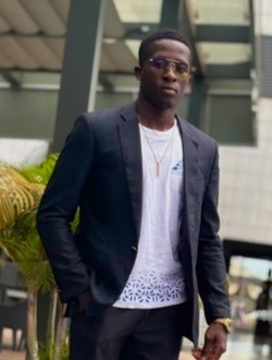 Brian's profile, a single 21-year-old a man in Yaoundé