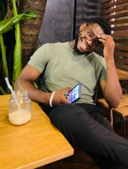 Pierre Israël's profile, a single 28-year-old a man in Douala