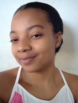 Kate's profile, a single 28-year-old a woman in Nosy-Be