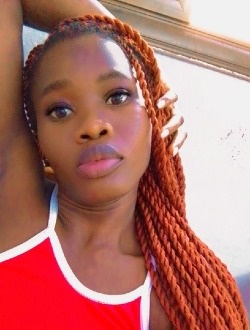 Stella's profile, a single 21-year-old a woman in Lomé