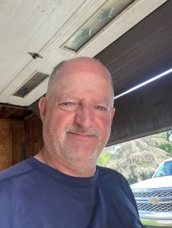 Dan's profile, a single 60-year-old a man in Montréal-Ouest