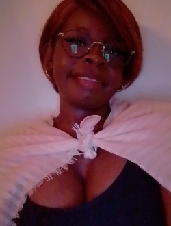 Alia's profile, a single 30-year-old a woman in Libreville