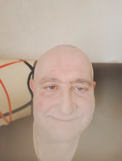 Louis's profile, a single 57-year-old a man in Angoulême