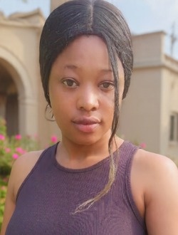 Dodo's profile, a single 21-year-old a woman in Sokodé