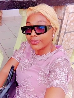 Ruth's profile, a single 40-year-old a woman in Abang