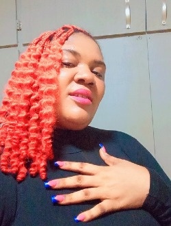 Sarah's profile, a single 37-year-old a woman in Abidjan