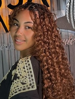 Kayra's profile, a single 24-year-old a woman in Bemahatazana-Belobaka