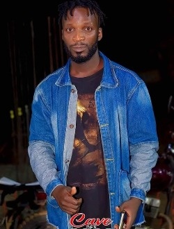 Max's profile, a single 31-year-old a man in Songon