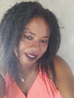 Suzette's profile, a single 38-year-old a woman in Antsiranana