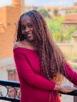 Romina's profile, a single 24-year-old a woman in 67 Ha